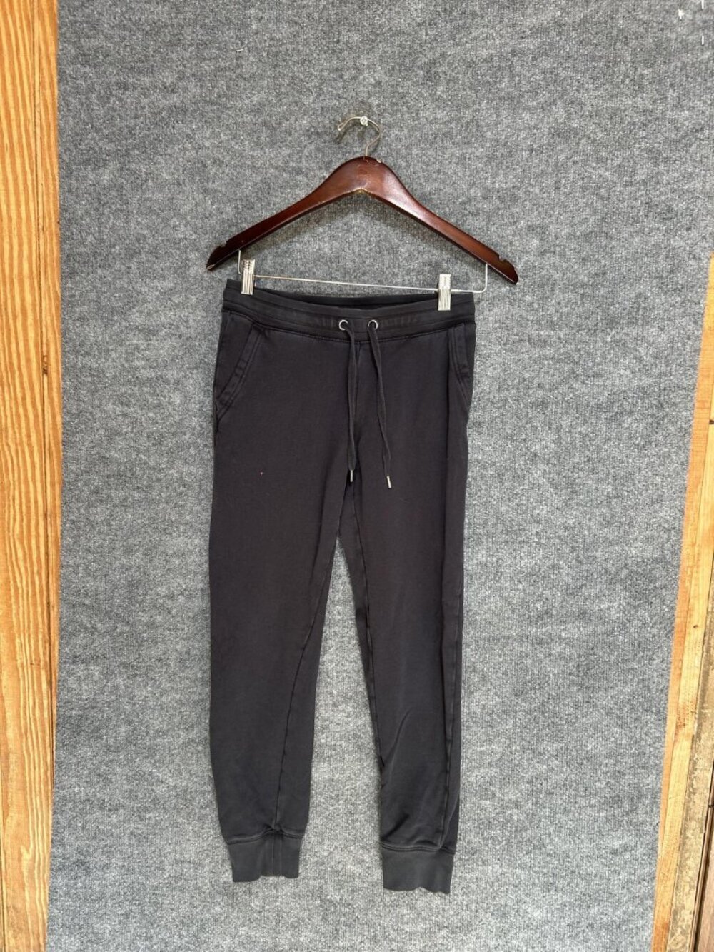 Uniqlo Sweatpants Womens XS Black Fleece Jogger Elastic Waist Cuffed Lounge